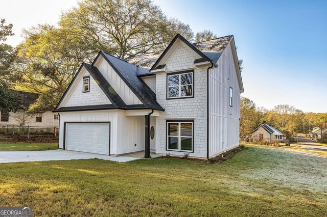 142 Arnco 3rd Street, Newnan, GA 30263