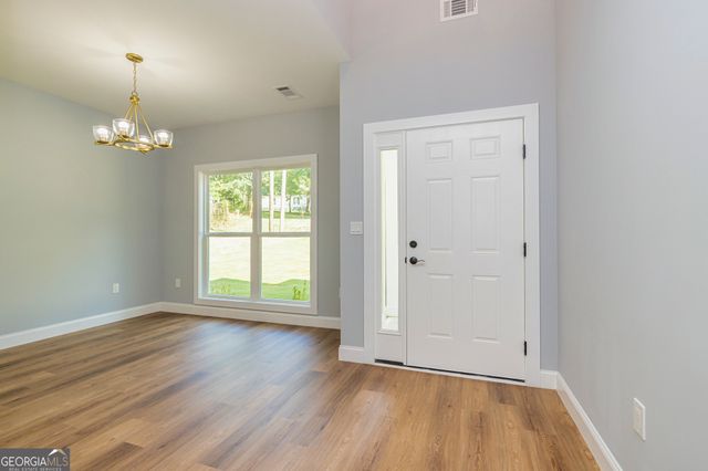 142 Arnco 3rd Street, Newnan, GA 30263