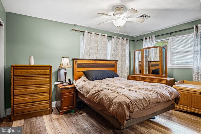 205 OAK KNOLL RD, New Cumberland, PA 17070