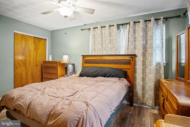 205 OAK KNOLL RD, New Cumberland, PA 17070