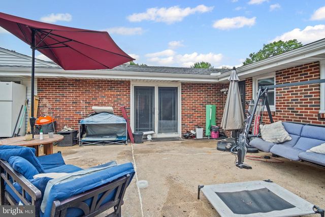 205 OAK KNOLL RD, New Cumberland, PA 17070