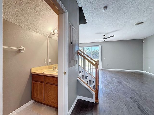 8880 CHRISTIE DRIVE, Largo, FL 33771