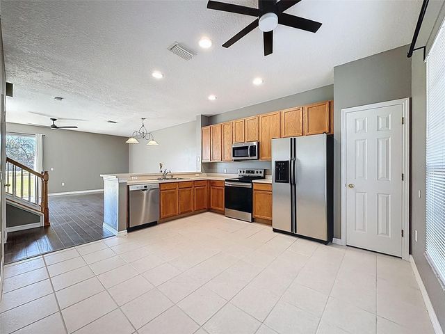 8880 CHRISTIE DRIVE, Largo, FL 33771