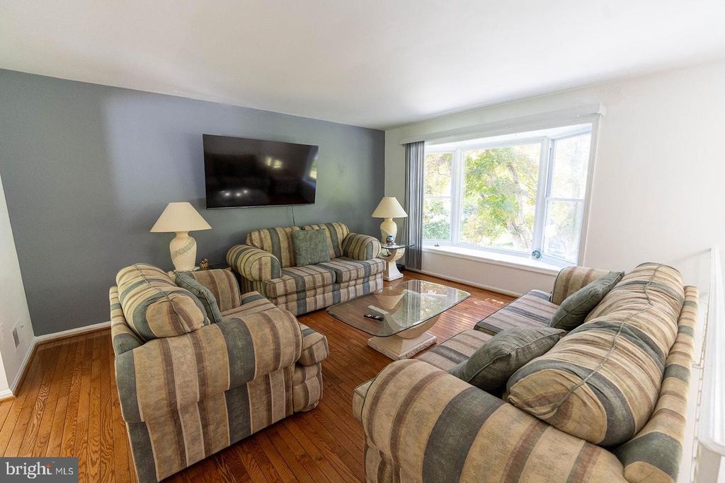 Image 11 of property listing at 29994 RICHARD CIR, Mechanicsville, MD 20659