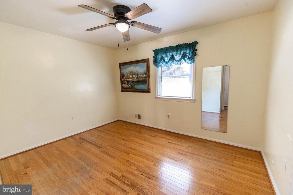 Image 14 of property listing at 29994 RICHARD CIR, Mechanicsville, MD 20659