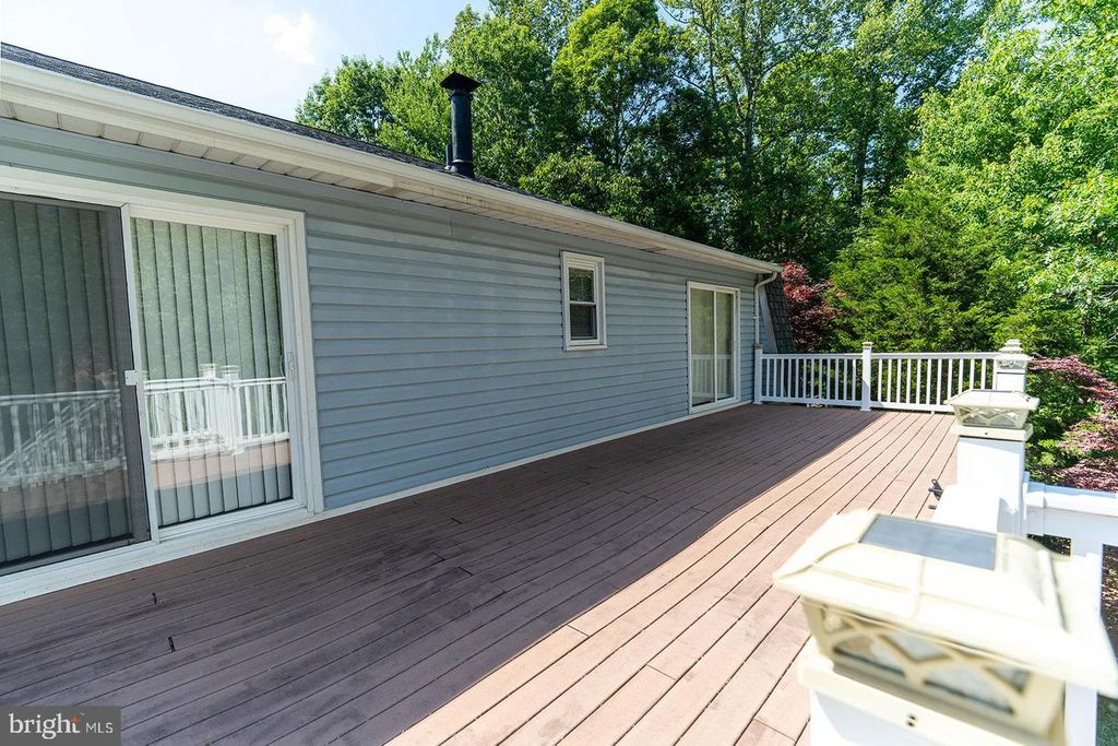 Image 22 of property listing at 29994 RICHARD CIR, Mechanicsville, MD 20659