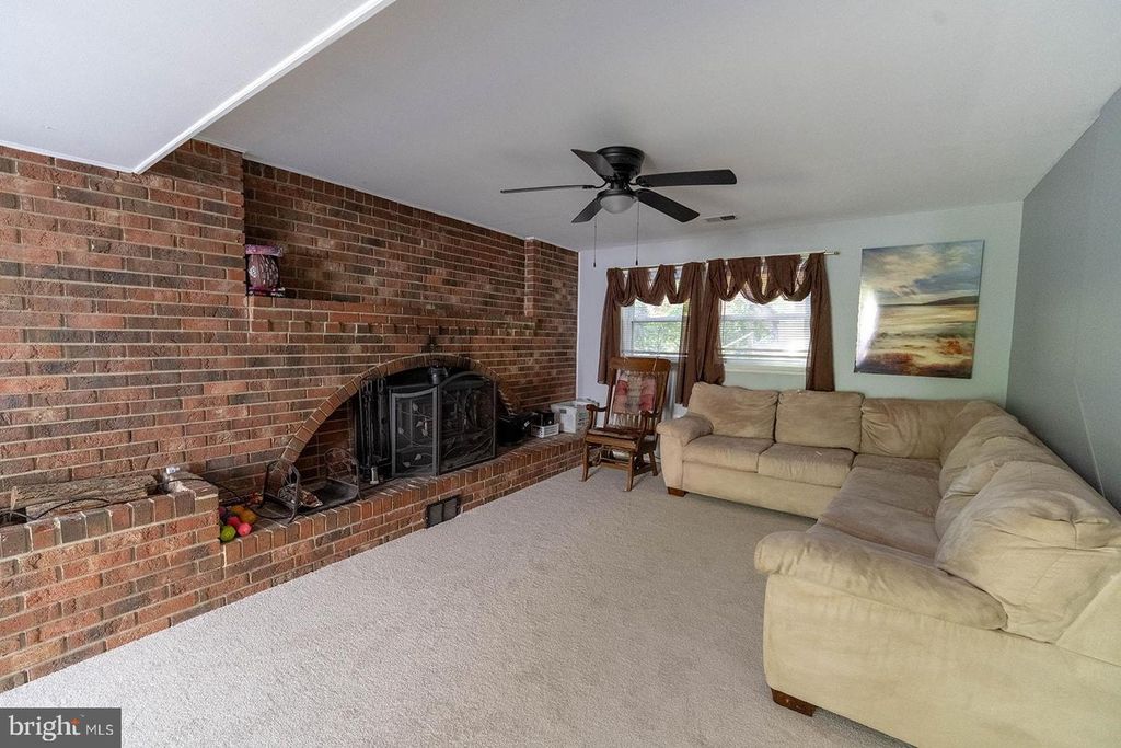 Image 27 of property listing at 29994 RICHARD CIR, Mechanicsville, MD 20659