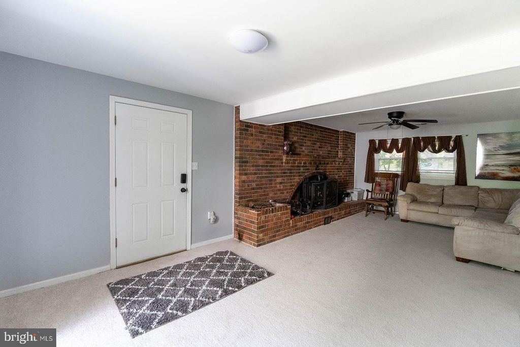 Image 28 of property listing at 29994 RICHARD CIR, Mechanicsville, MD 20659