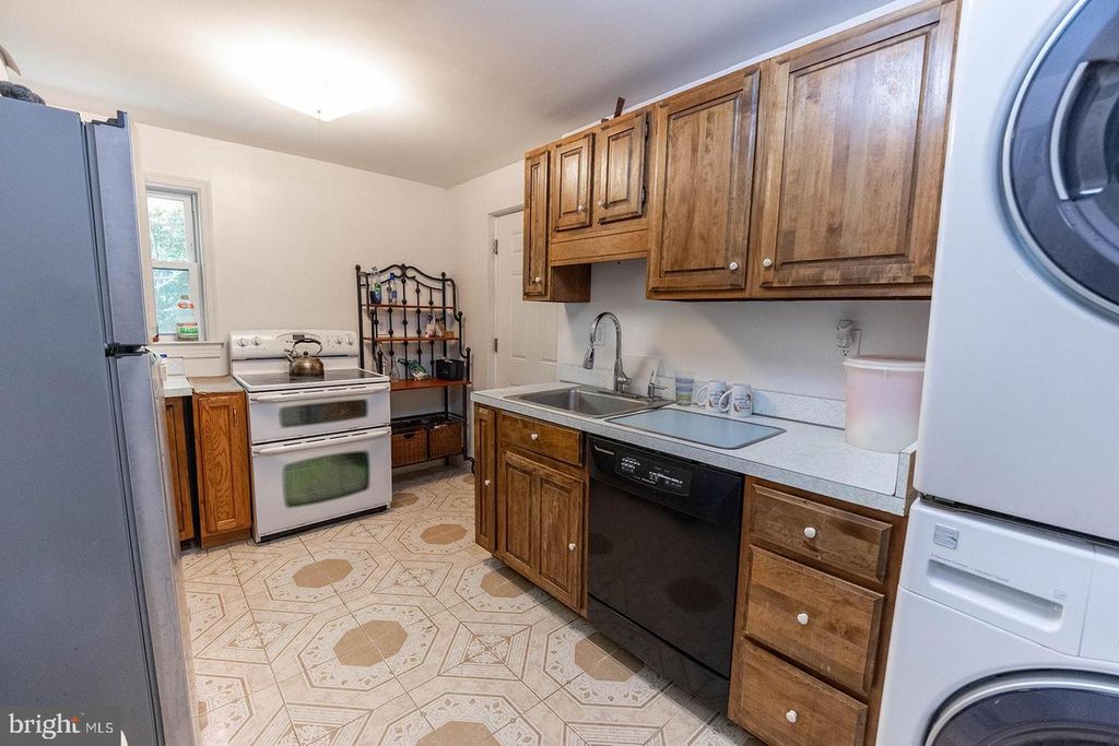 Image 38 of property listing at 29994 RICHARD CIR, Mechanicsville, MD 20659
