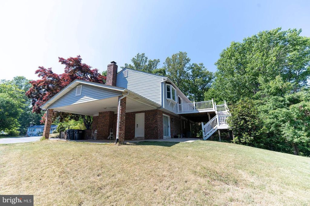 Image 45 of property listing at 29994 RICHARD CIR, Mechanicsville, MD 20659