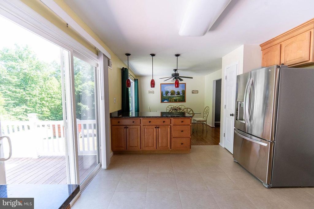 Image 6 of property listing at 29994 RICHARD CIR, Mechanicsville, MD 20659