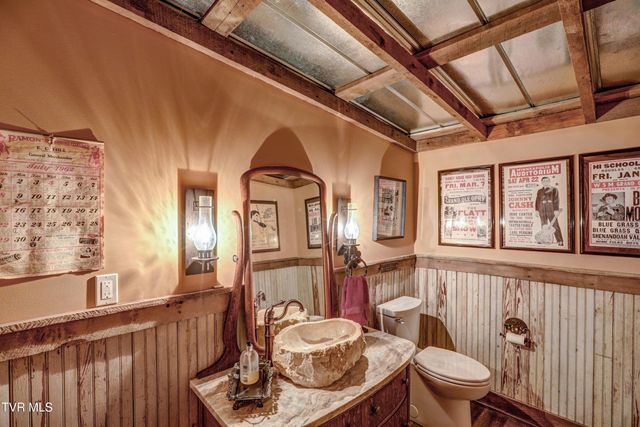 2644 North Highway 81, Jonesborough, TN 37659