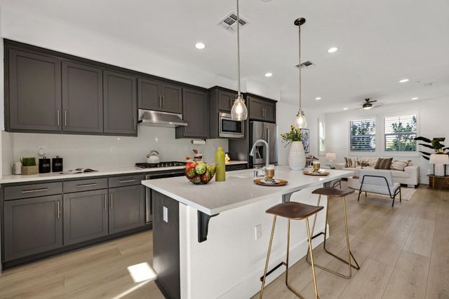 1311 S Milpitas Boulevard, Milpitas, CA 95035