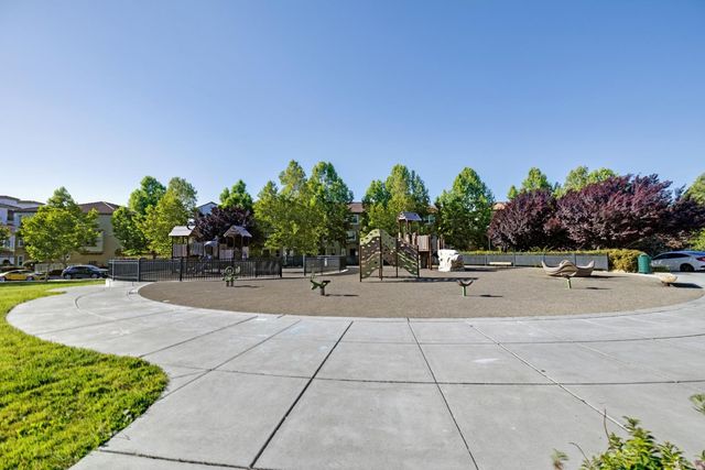 1311 S Milpitas Boulevard, Milpitas, CA 95035