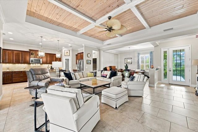 4704 SENECA PARK TRAIL, Bradenton, FL 34211
