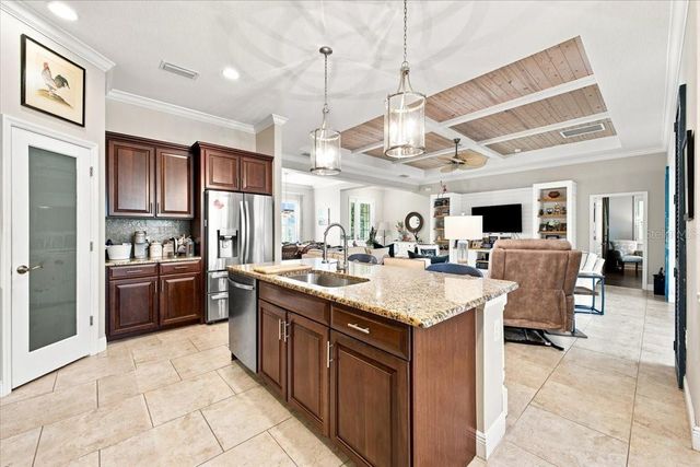 4704 SENECA PARK TRAIL, Bradenton, FL 34211