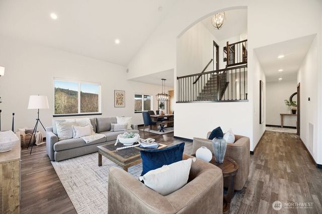 21215 61st Place SE, Snohomish, WA 98920