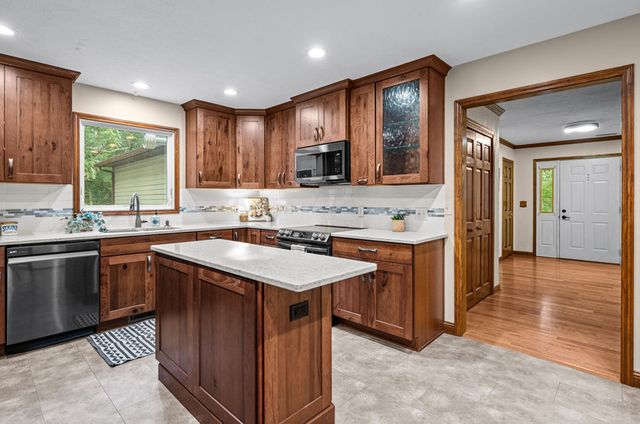 8100 47th Street, Milan, IL 61264