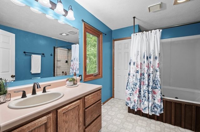8100 47th Street, Milan, IL 61264