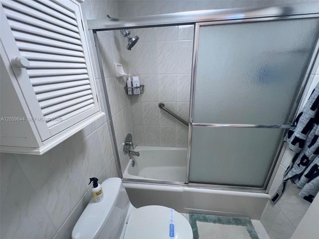 100 Lincoln Rd 537, Miami Beach, FL 33139