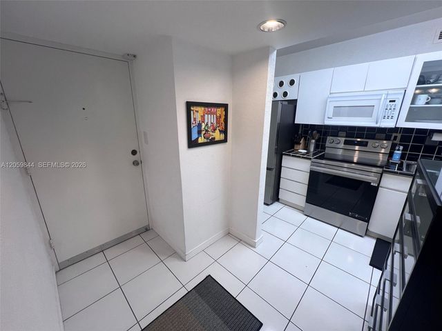 100 Lincoln Rd 537, Miami Beach, FL 33139