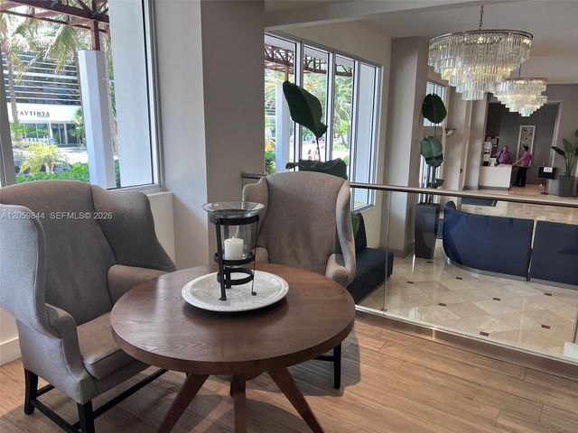 100 Lincoln Rd 537, Miami Beach, FL 33139