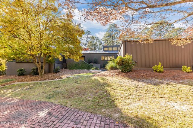 75 Lake Dornoch Drive, Pinehurst, NC 28374