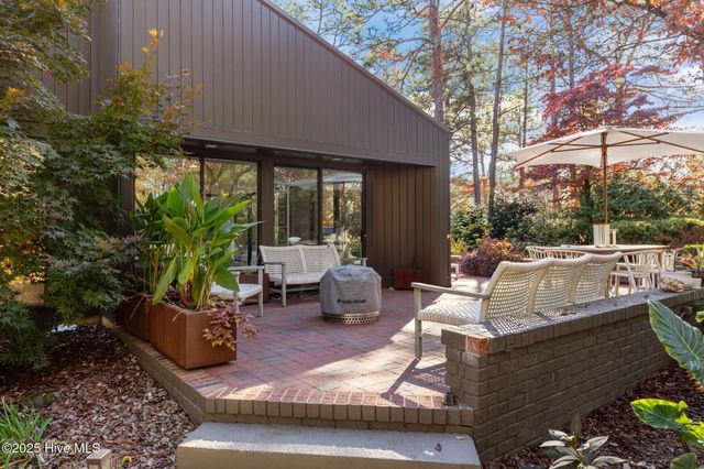 75 Lake Dornoch Drive, Pinehurst, NC 28374