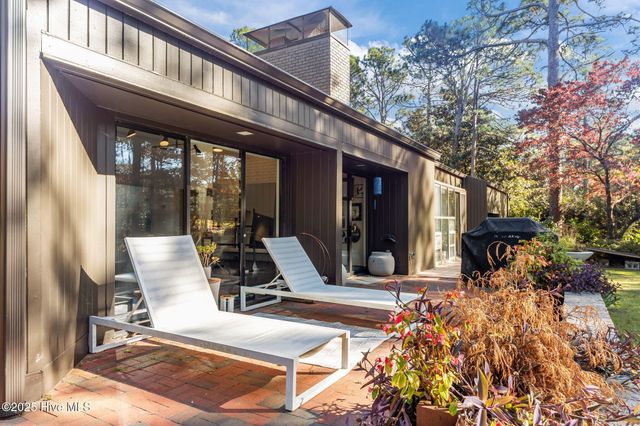 75 Lake Dornoch Drive, Pinehurst, NC 28374