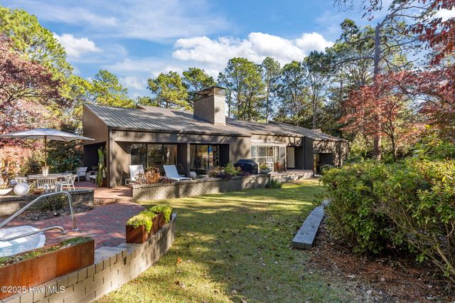 75 Lake Dornoch Drive, Pinehurst, NC 28374
