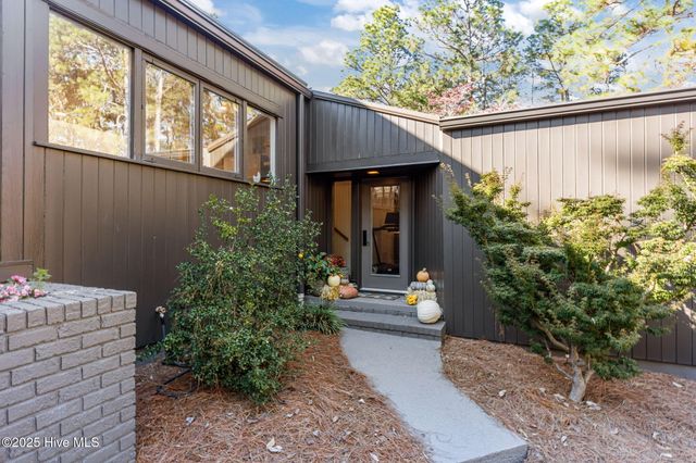 75 Lake Dornoch Drive, Pinehurst, NC 28374