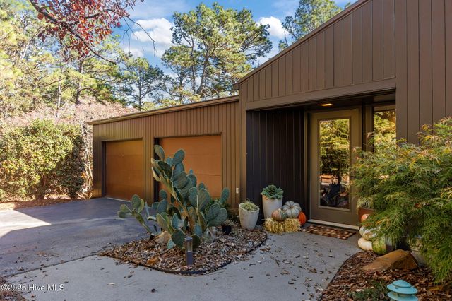 75 Lake Dornoch Drive, Pinehurst, NC 28374