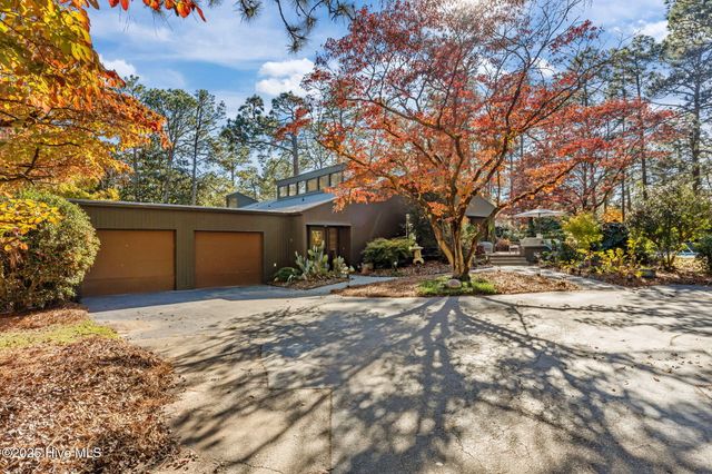 75 Lake Dornoch Drive, Pinehurst, NC 28374