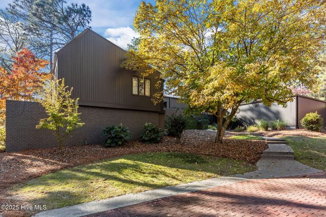 75 Lake Dornoch Drive, Pinehurst, NC 28374