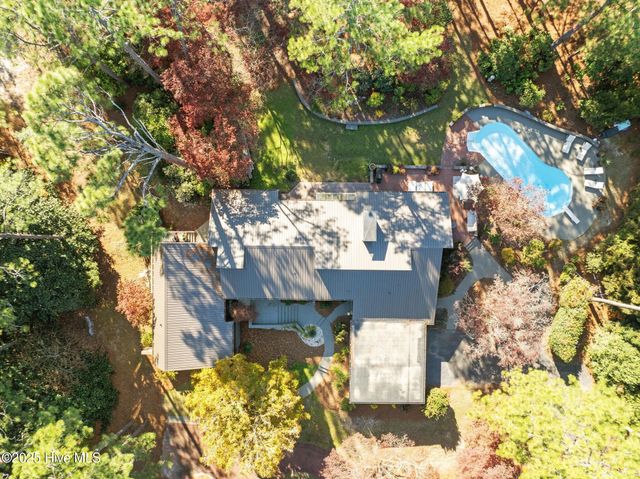 75 Lake Dornoch Drive, Pinehurst, NC 28374