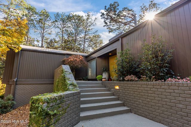 75 Lake Dornoch Drive, Pinehurst, NC 28374