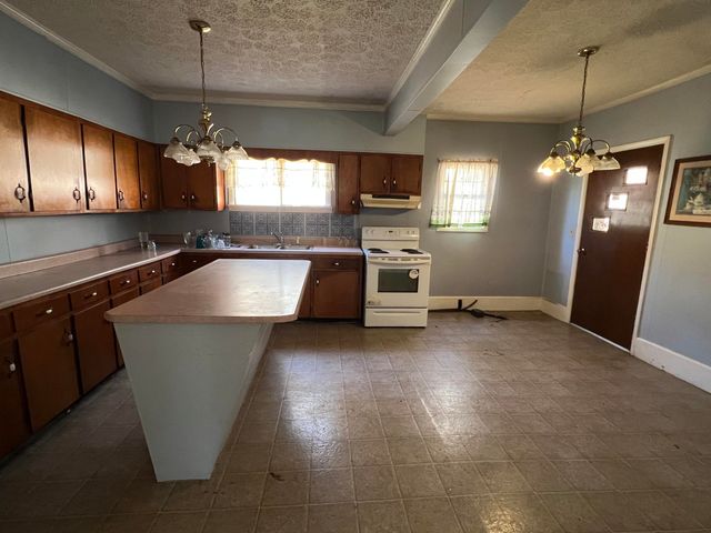 2989 KY 1304, Hinkle, KY 40953