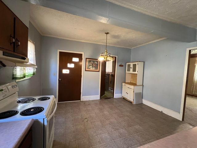 2989 KY 1304, Hinkle, KY 40953