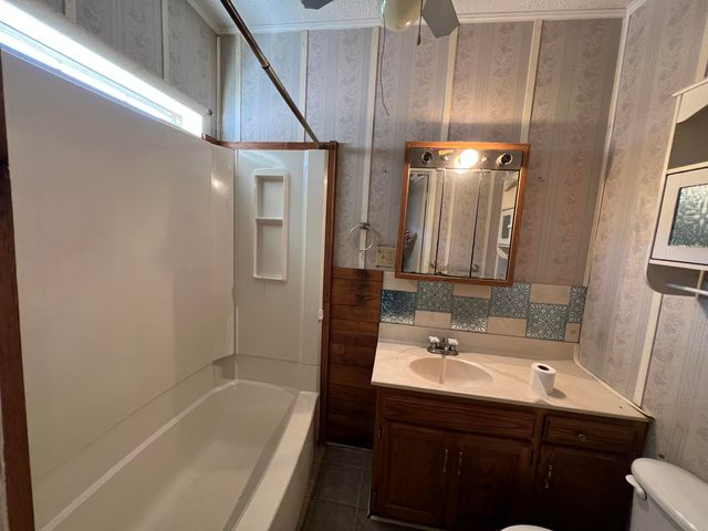 2989 KY 1304, Hinkle, KY 40953