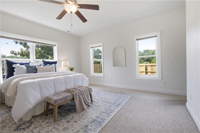 600 Pleasant Hall DR, Virginia Beach, VA 23464