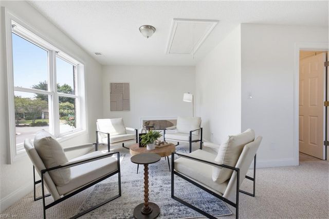 600 Pleasant Hall DR, Virginia Beach, VA 23464