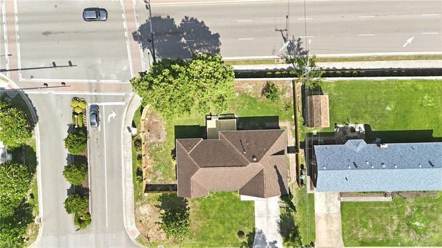 600 Pleasant Hall DR, Virginia Beach, VA 23464