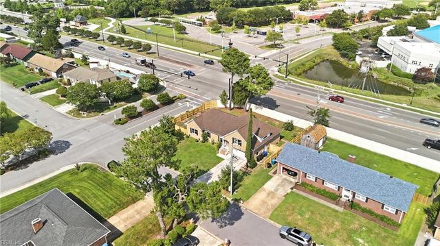 600 Pleasant Hall DR, Virginia Beach, VA 23464