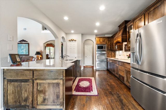 5416 Runnymede Court, Arlington, TX 76016