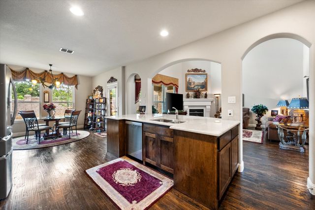5416 Runnymede Court, Arlington, TX 76016