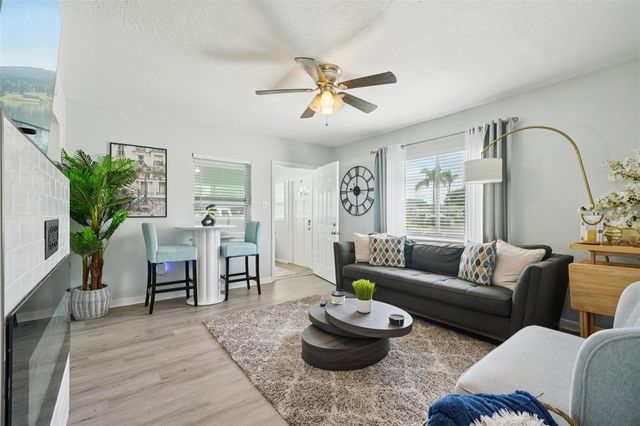 1316 58TH STREET N, St Petersburg, FL 33710