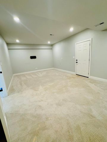 10385 N HWY VV, Columbia, MO 65202