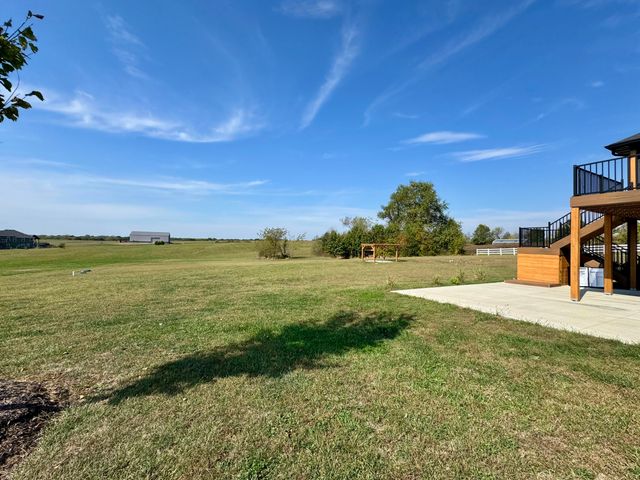 10385 N HWY VV, Columbia, MO 65202