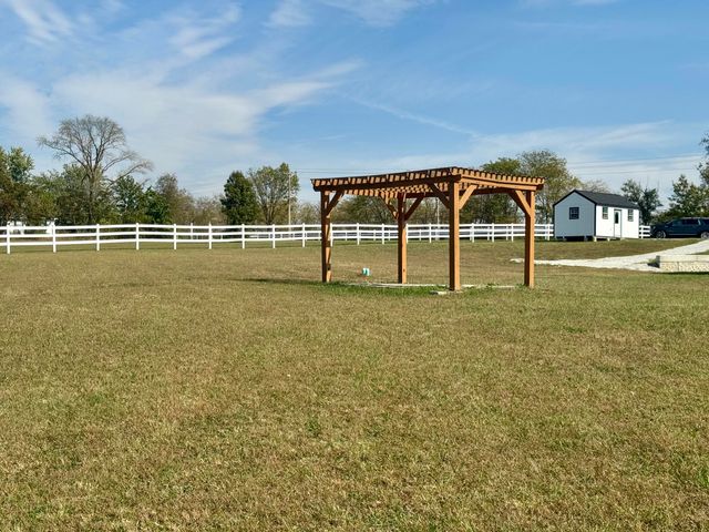 10385 N HWY VV, Columbia, MO 65202