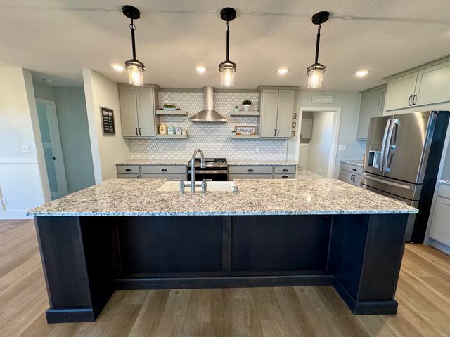 10385 N HWY VV, Columbia, MO 65202